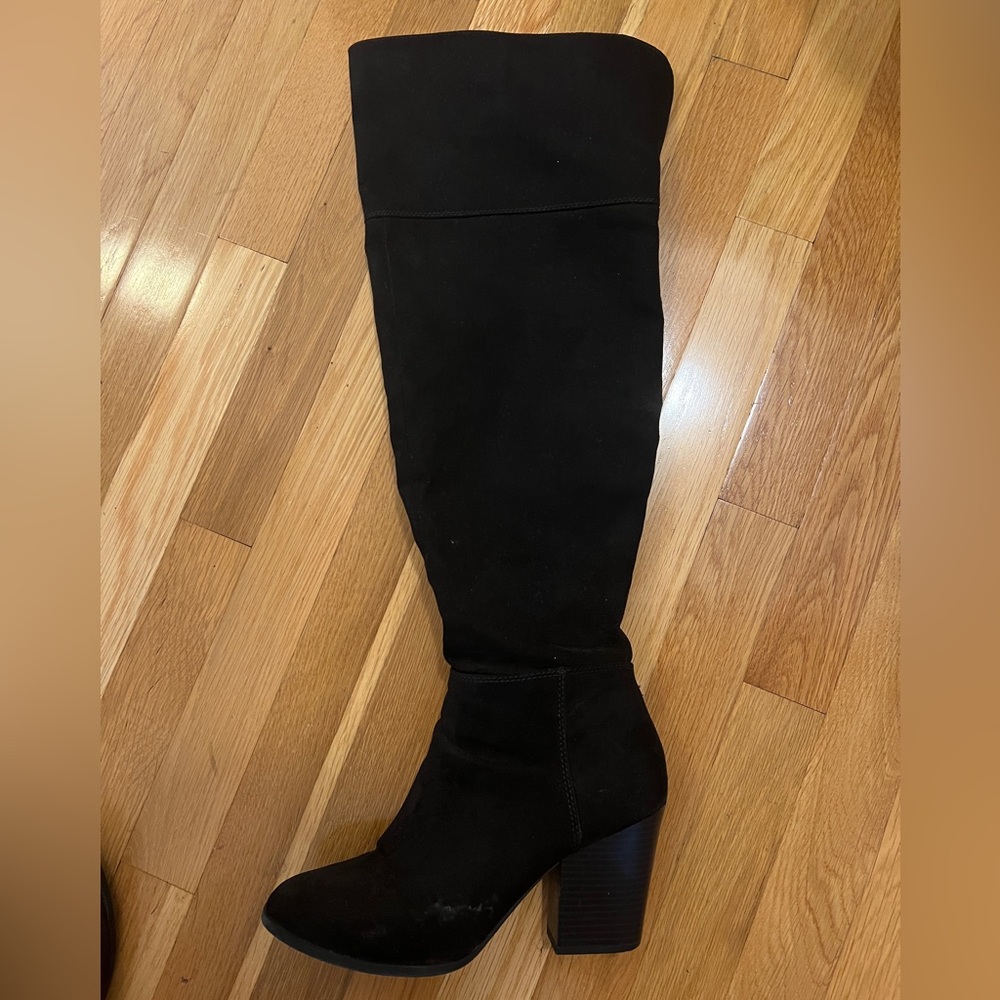 Women's Black Suede Knee-High Wide Calf Boots